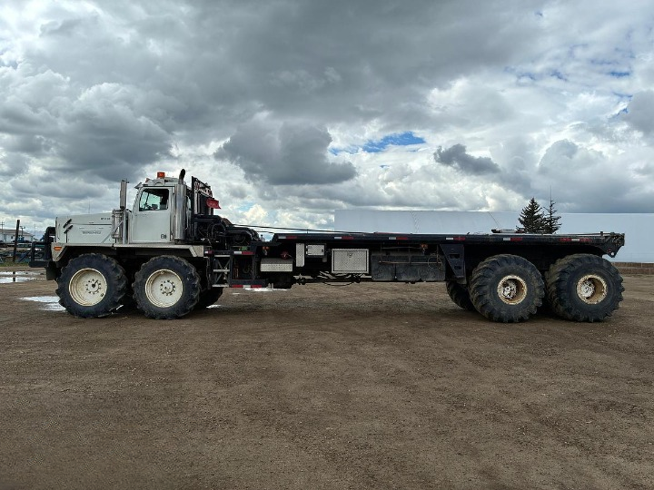 2007 Western Star 6900XD 8x8 Bed Truck for sale