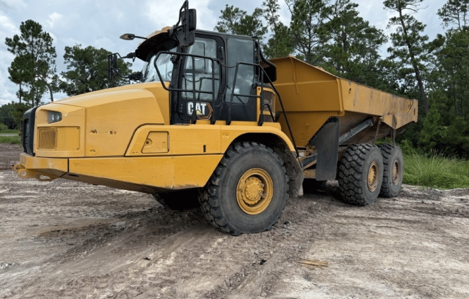2023 CAT 730 Articulated Rock Truck for Sale