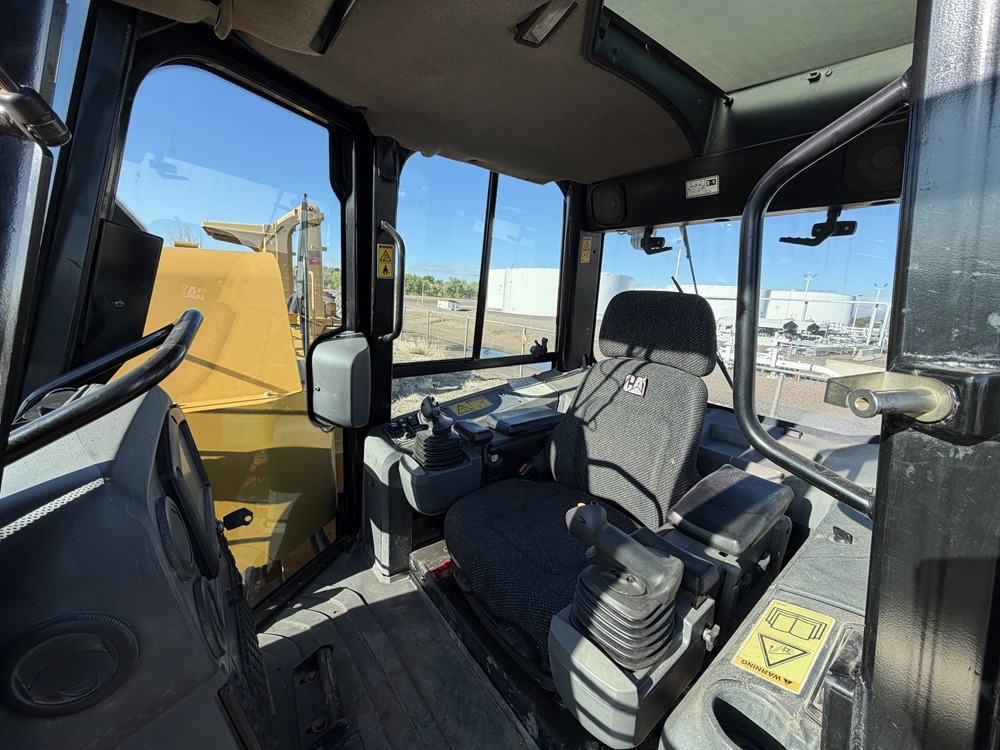 2013 Caterpillar PL61 for Sale
