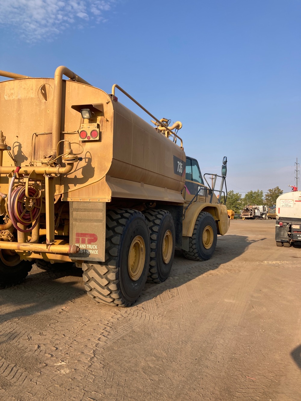 2007 Caterpillar 735 WT for Sale